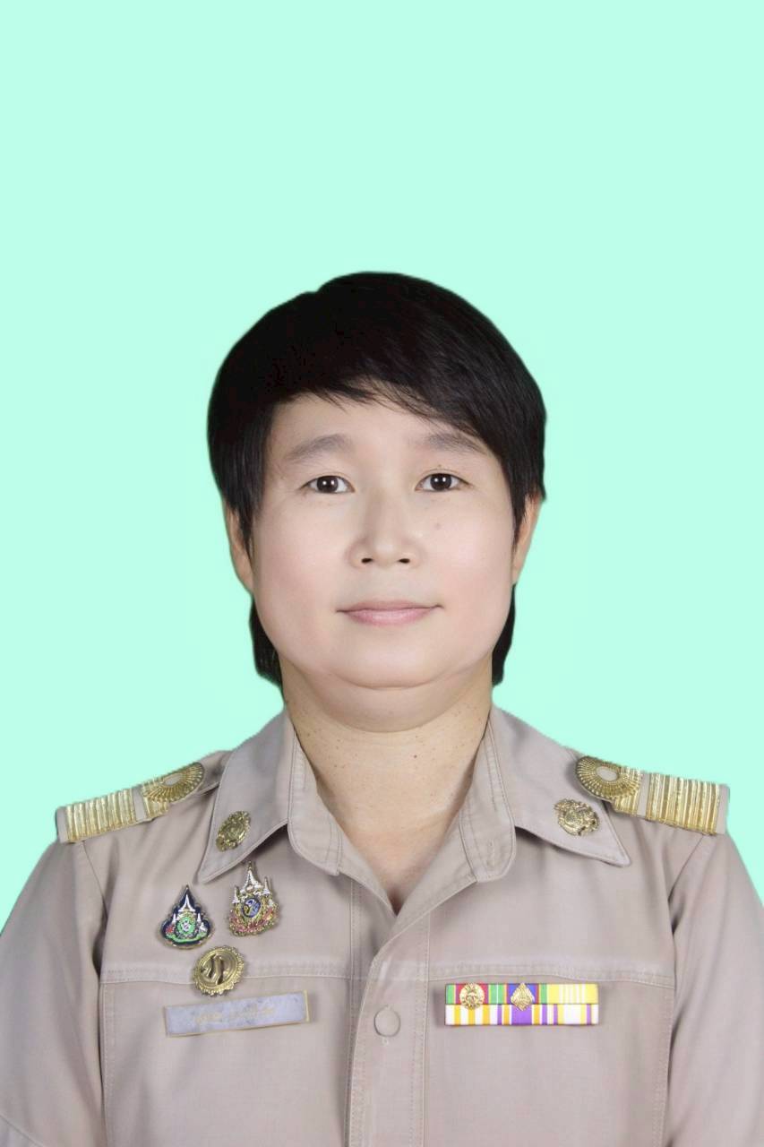นางสาวสุรีย์พร ถาวรล้ำเลิศ