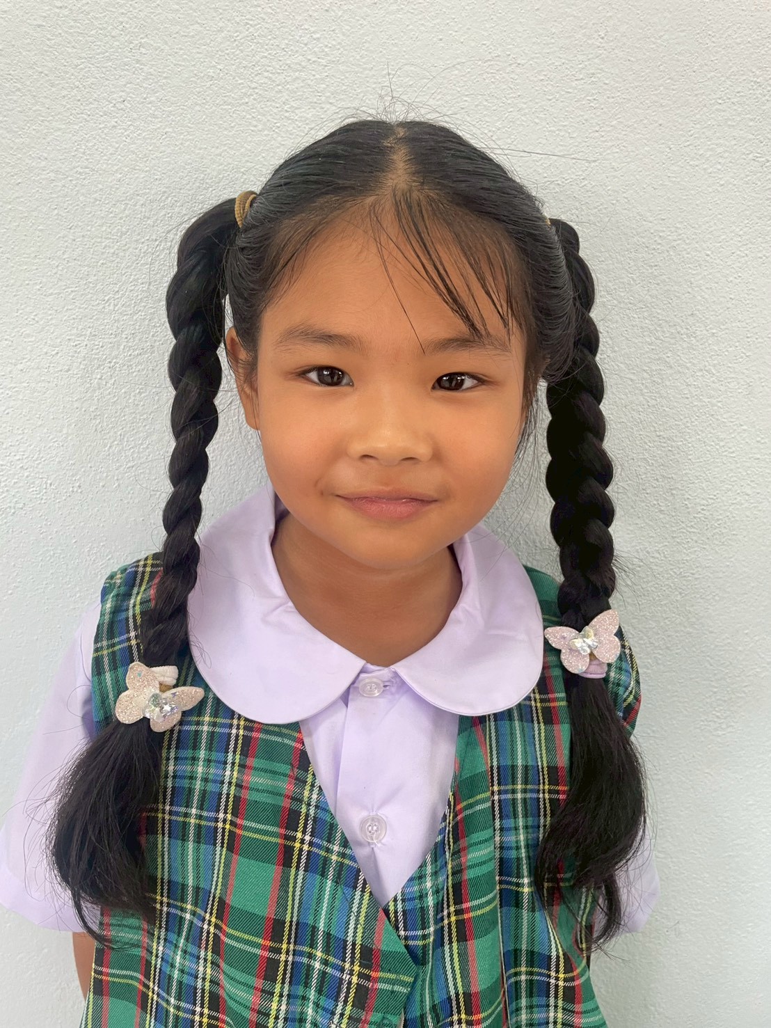 เด็กหญิงนภัทร คงนิ่มนวล