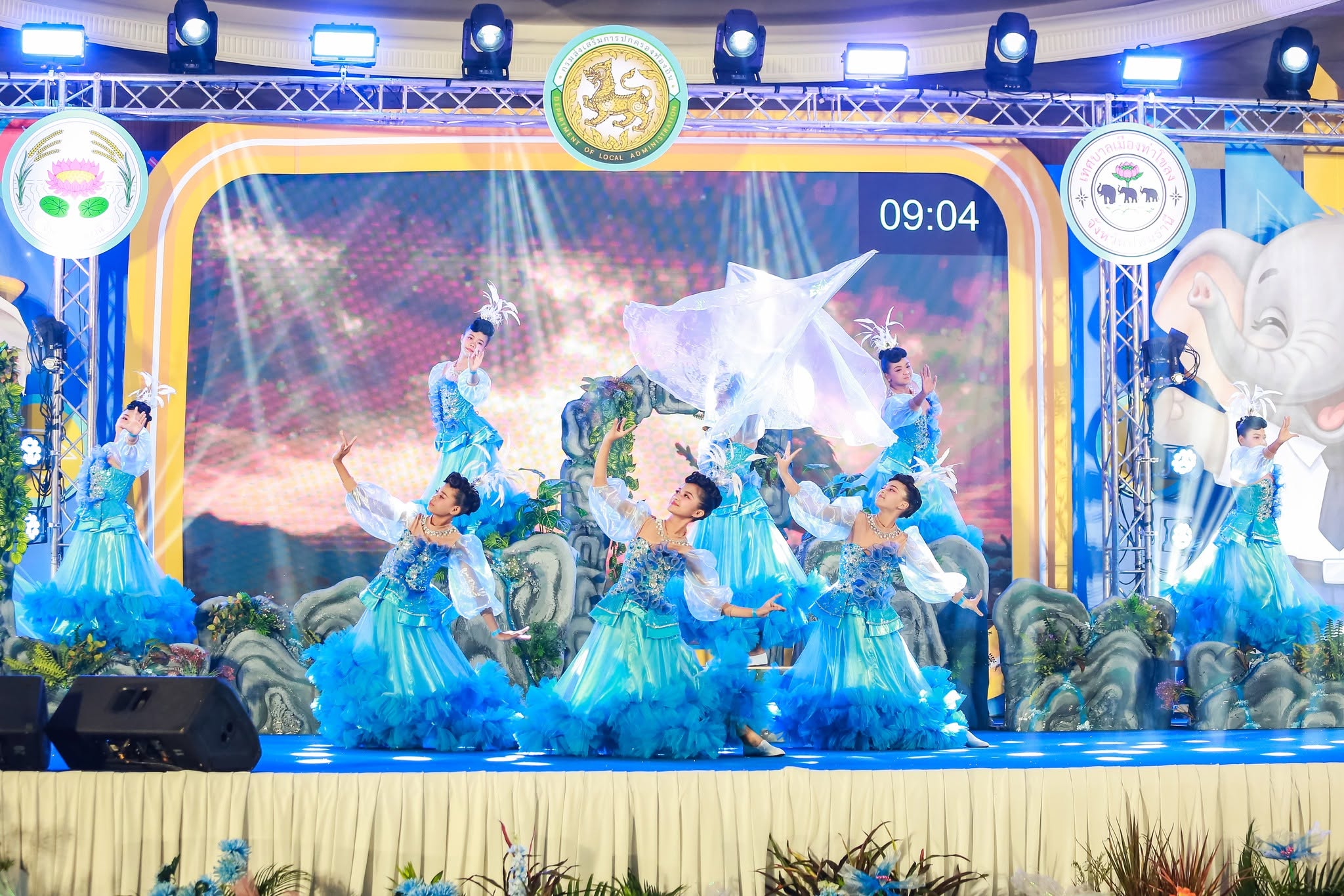 การร้องเพลงพระราชนิพนธ์พร้อมจินตลีลา ระดับชั้น ม.1-3