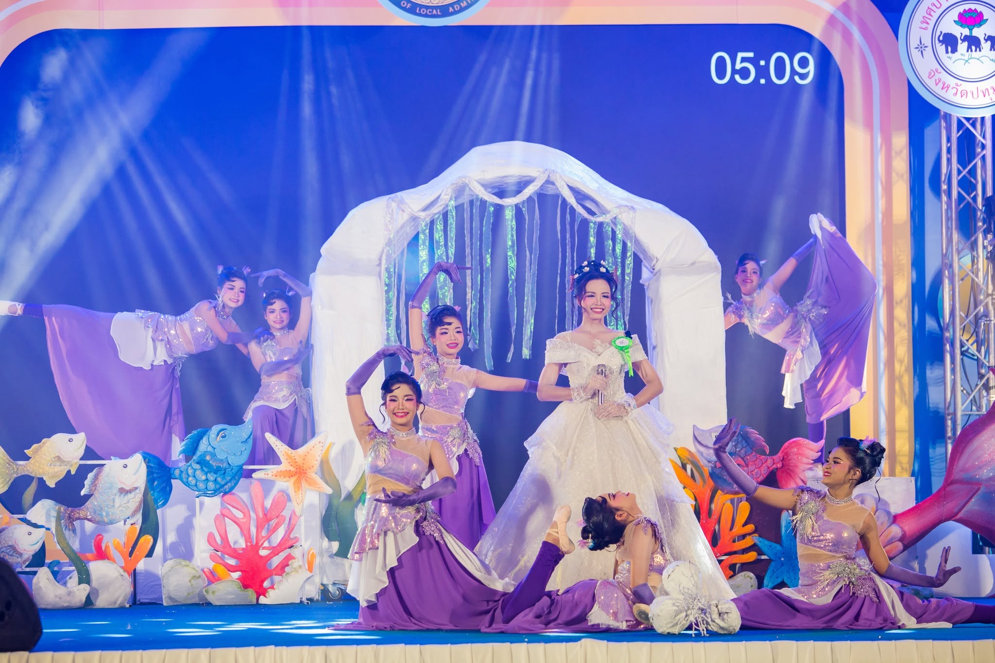 การร้องเพลงพระราชนิพนธ์พร้อมจินตลีลา ระดับชั้น ม.1-3