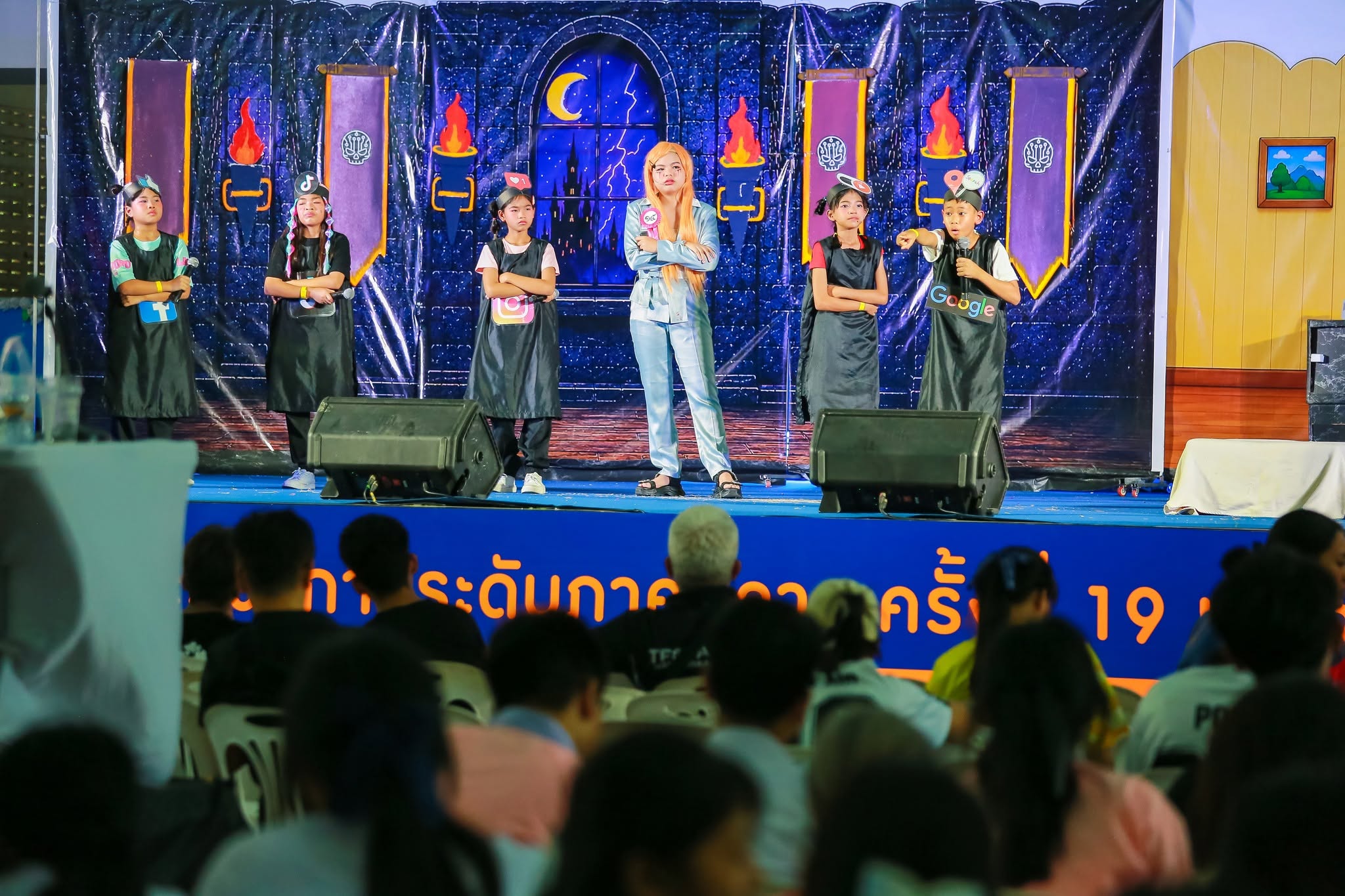ภาพบรรยากาศการแสดงละครภาษาอังกฤษ ระดับชั้น ป.1-6 (21/07/69)