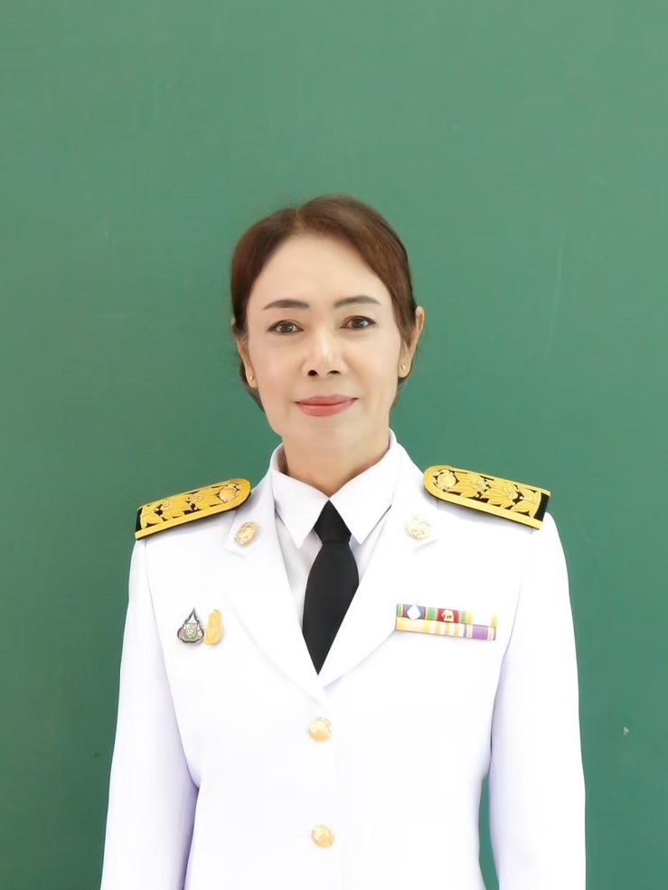 นางสาวพิชญ์สุกานต์ญา กออินทร์
