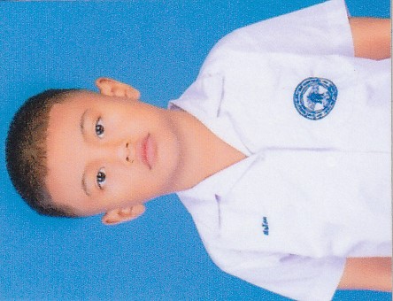 เด็กชายสมโชค -