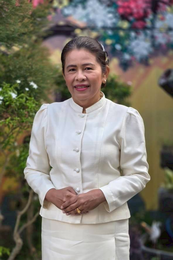 นางปุณยวีร์ ศรีเมือง