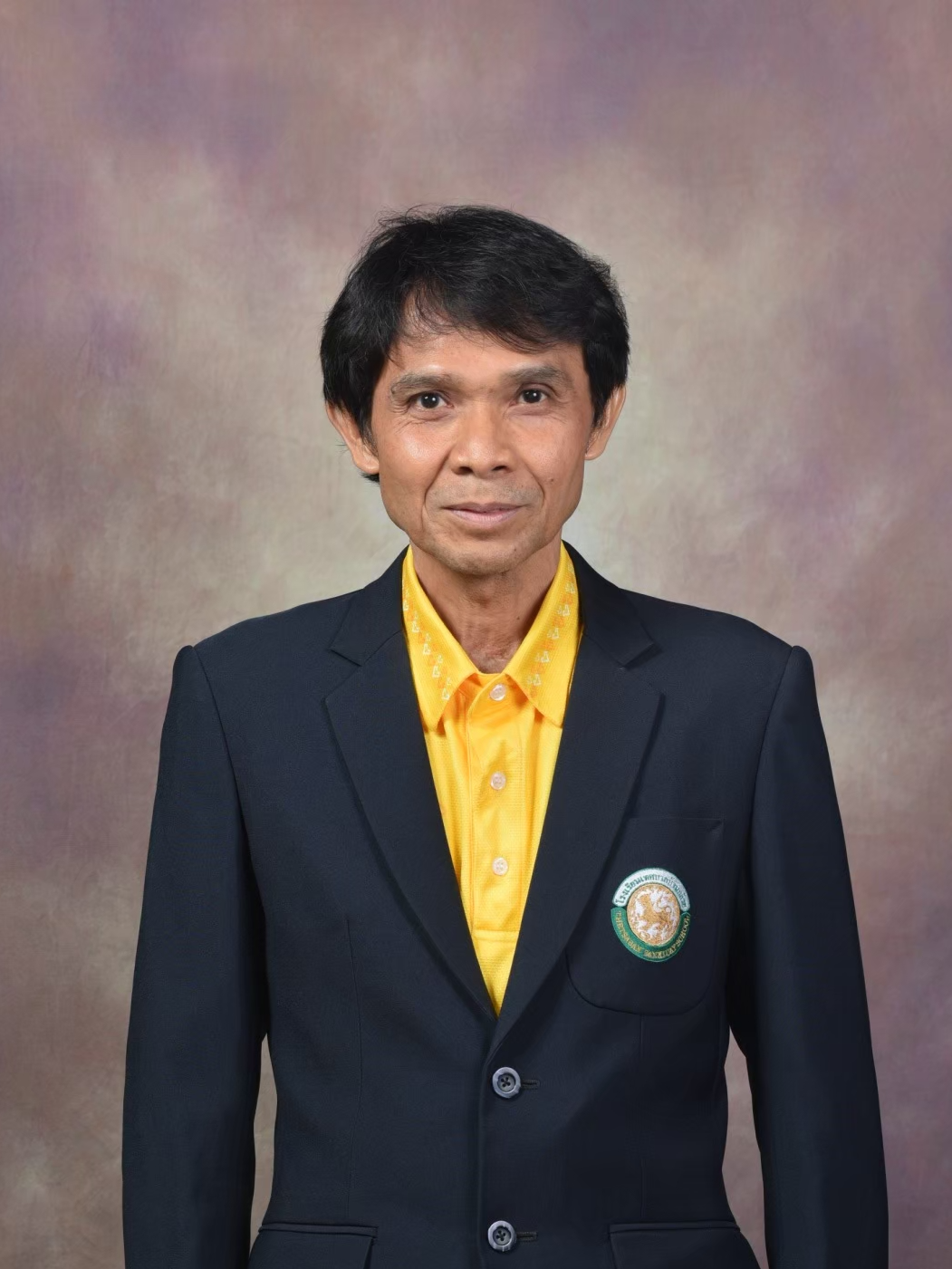 นายสุปรีชา ถิ่นกมุท