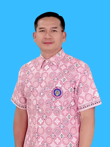 นายสมัคร ฮวบอ่ำ