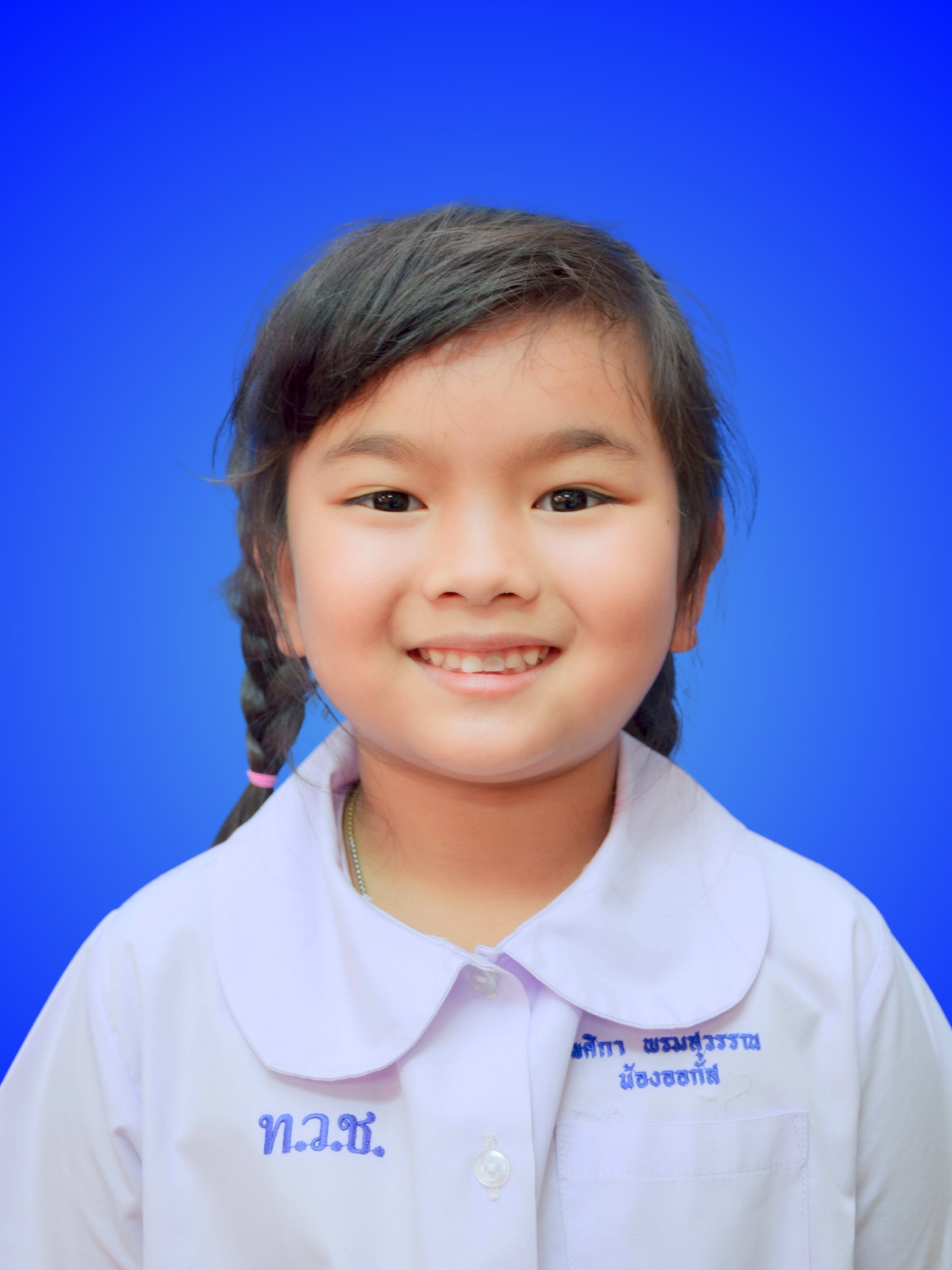 เด็กหญิงพศิกา พรมสุวรรณ