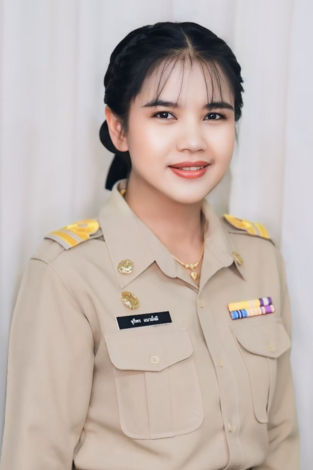 นางสาวจุรีพร แนวมั่งมี