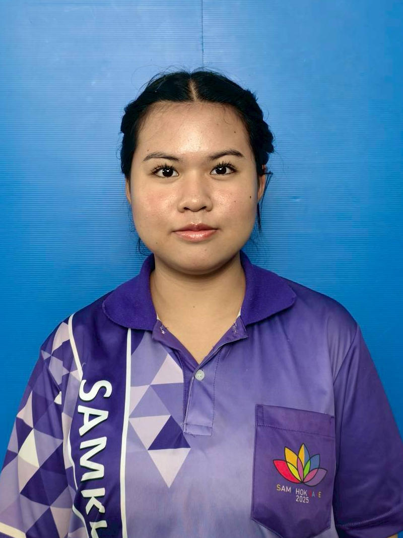 นางสาวนภัสสร แสงน้ำ