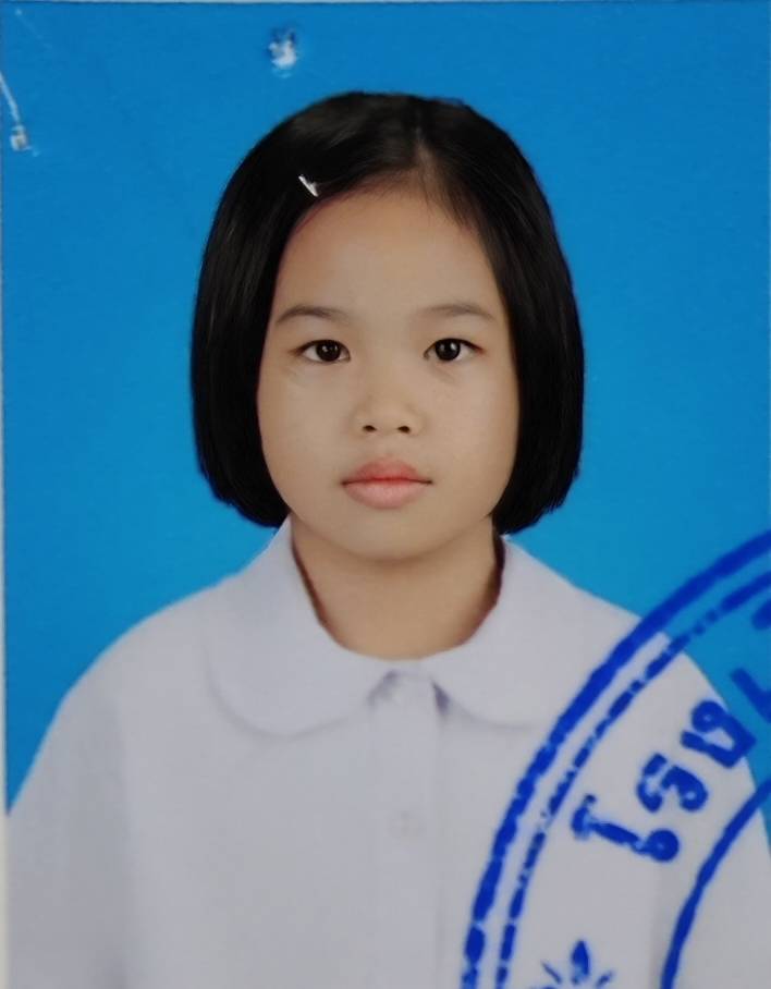 เด็กหญิงนลินญา ดาวเดช