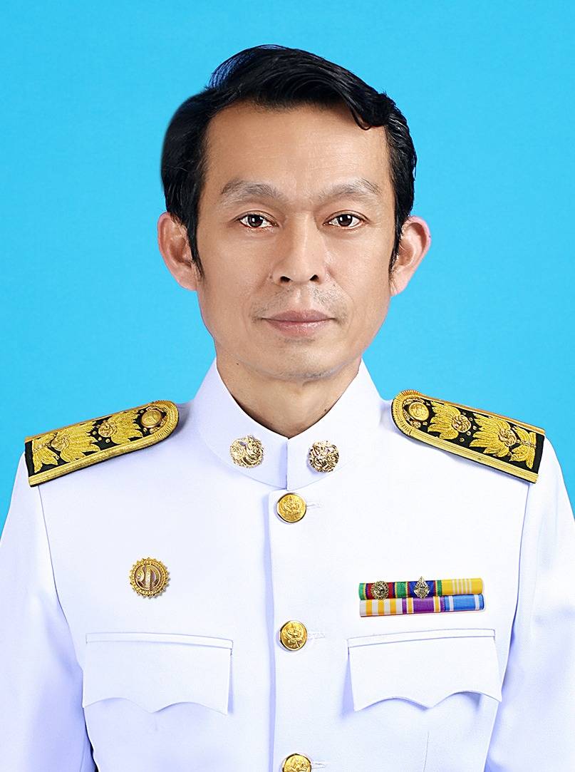 นายธราธร จั่นเงิน
