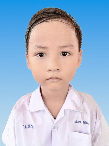 เด็กชายชนันธร เจือไทย