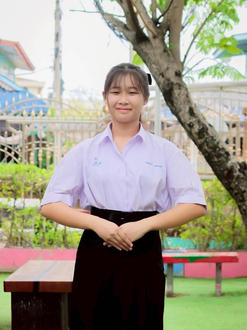 นางสาวจันทิญา คล้ายศรี