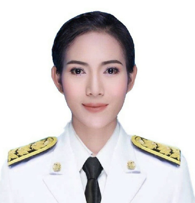 นางสาวรดา ดุริยนาฏพงศ์
