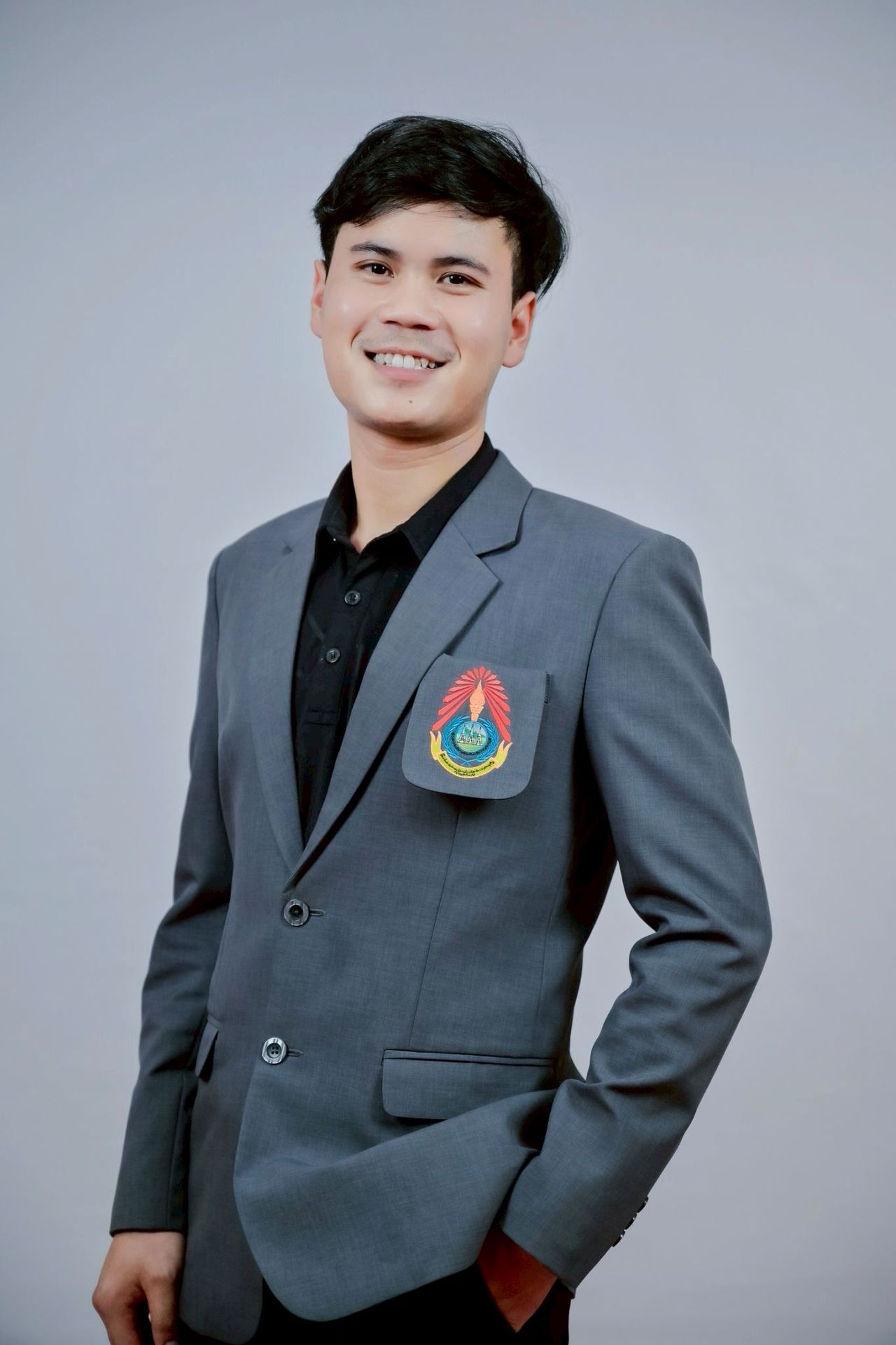 นายสวพล มาลัย