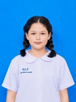 เด็กหญิงนวรัตน์ แหยมทองดี