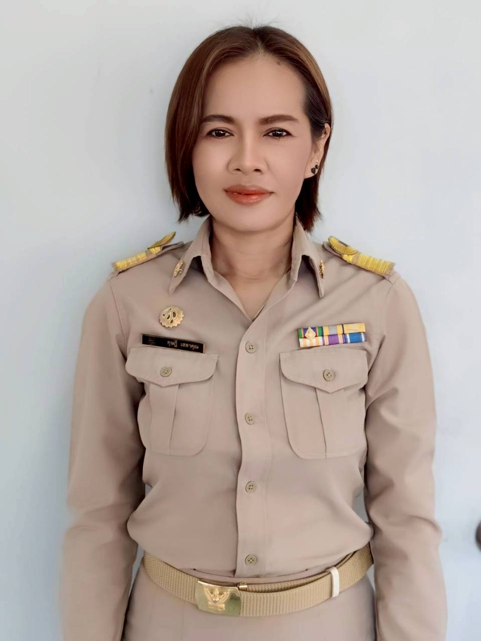 นางสาวดุษฎี เสลาคุณ