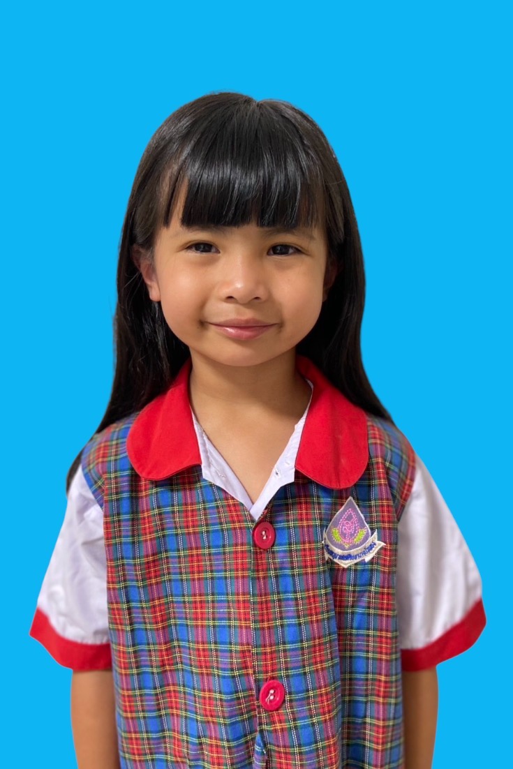 เด็กหญิงพิชญาภัค สุริวงศ์