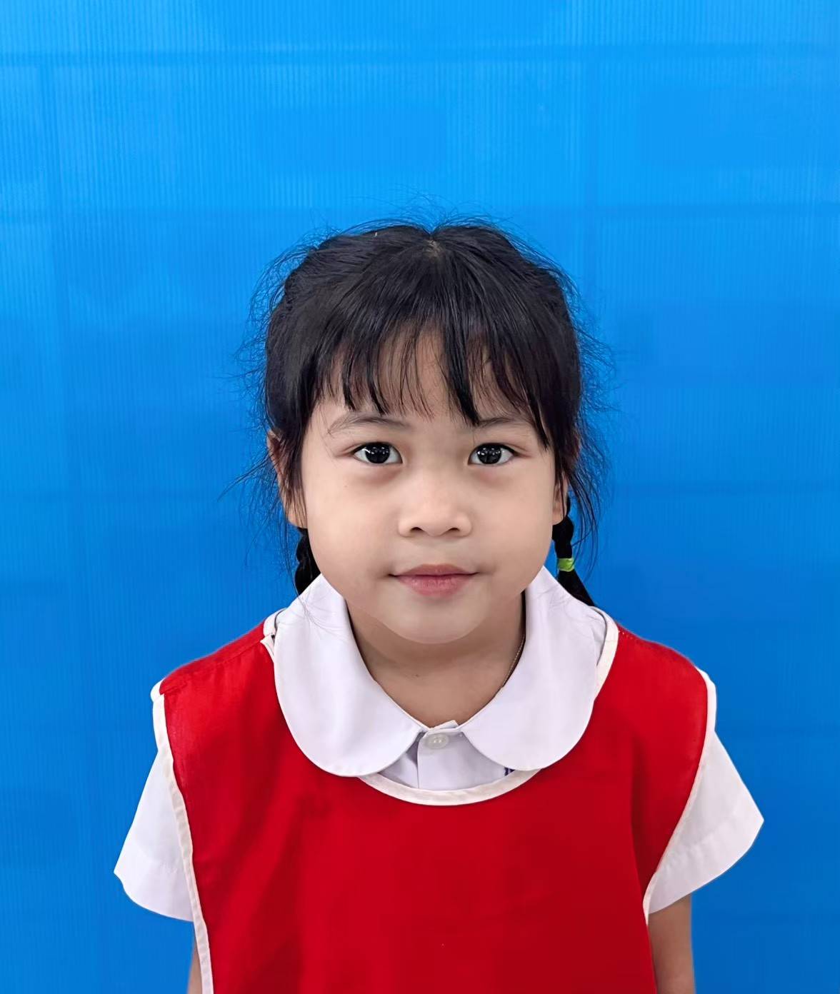 เด็กหญิงปัณณพร โฉมประเสริฐ