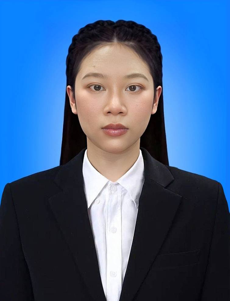 นางสาวพัชริดา ทรงเจริญ
