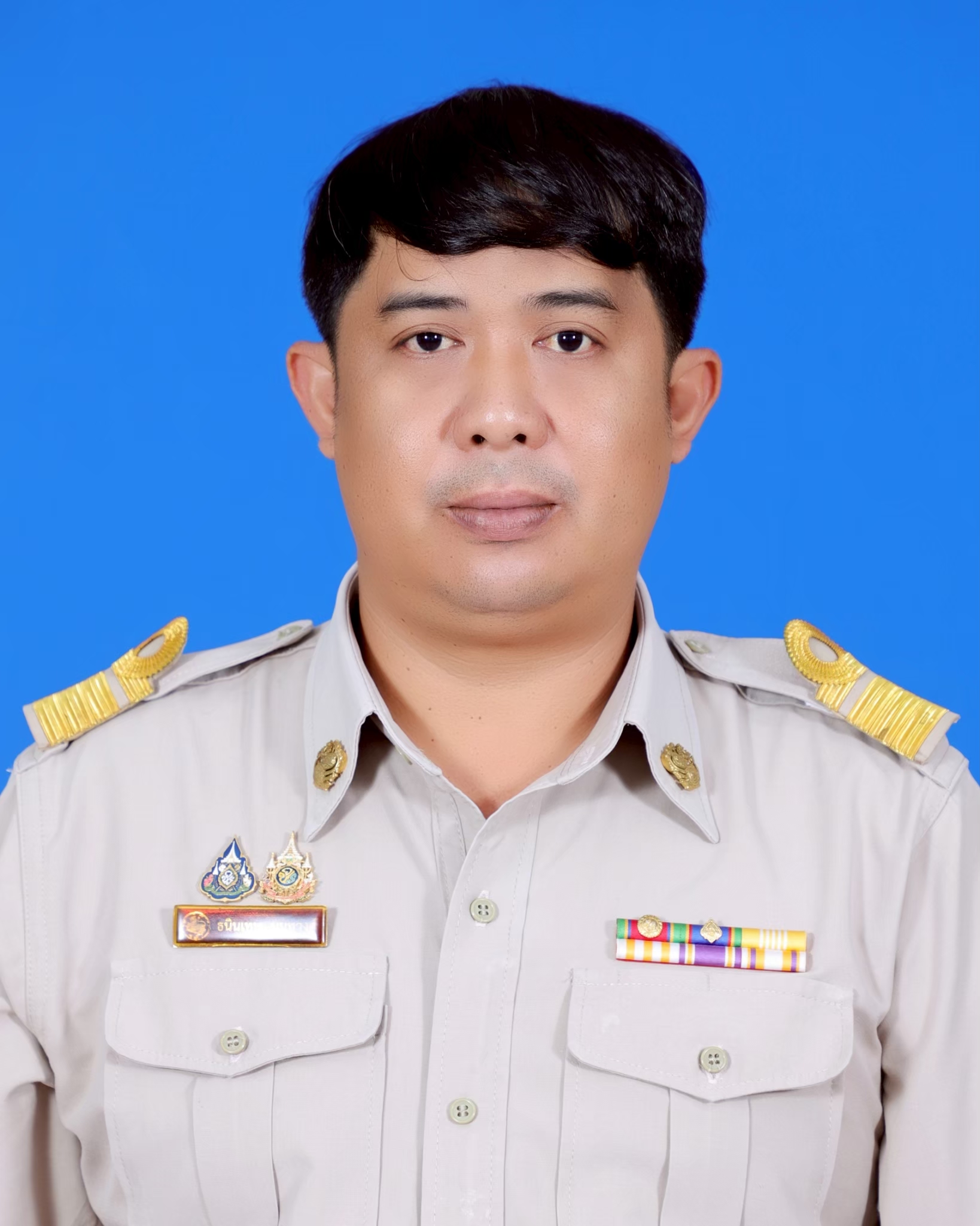 นายธนินเทพ นนทวงศ์