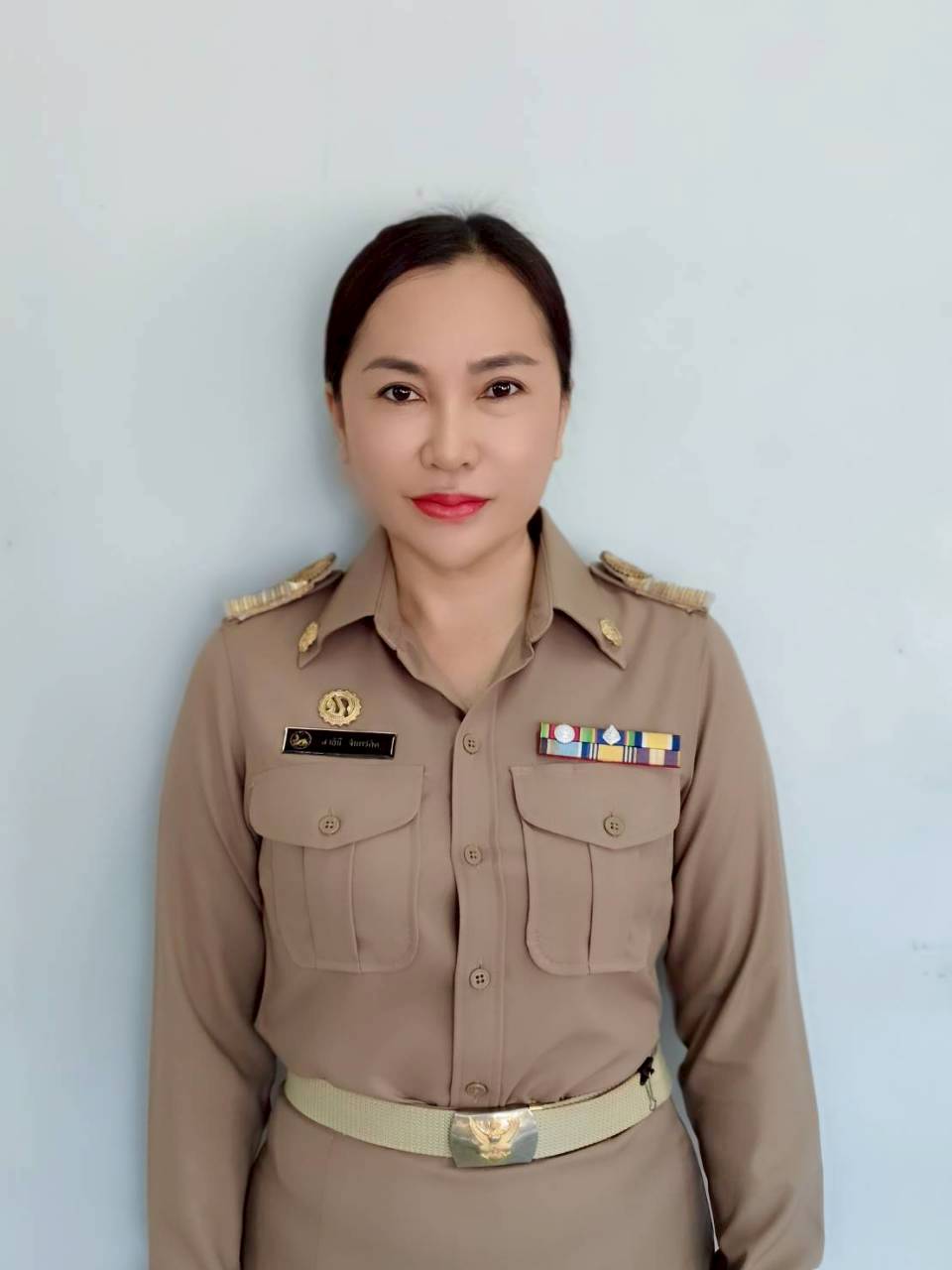 นางสาธินี จันทร์คัด