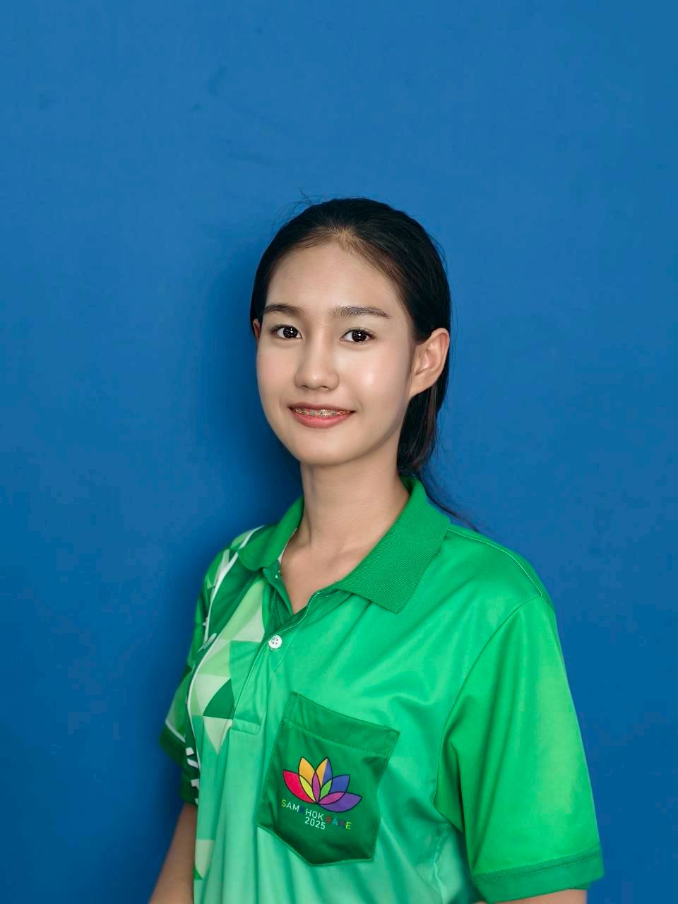นางสาวภัทราพร ทองห่อ
