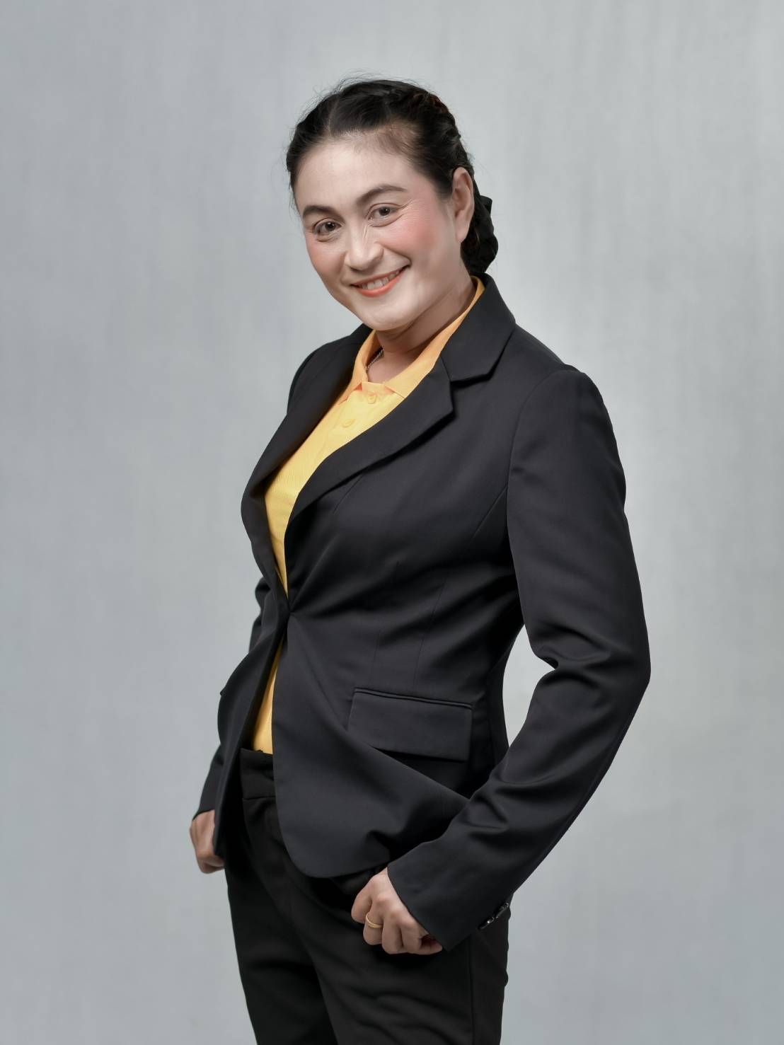 นางสาวพจนีย์ หอมขจร
