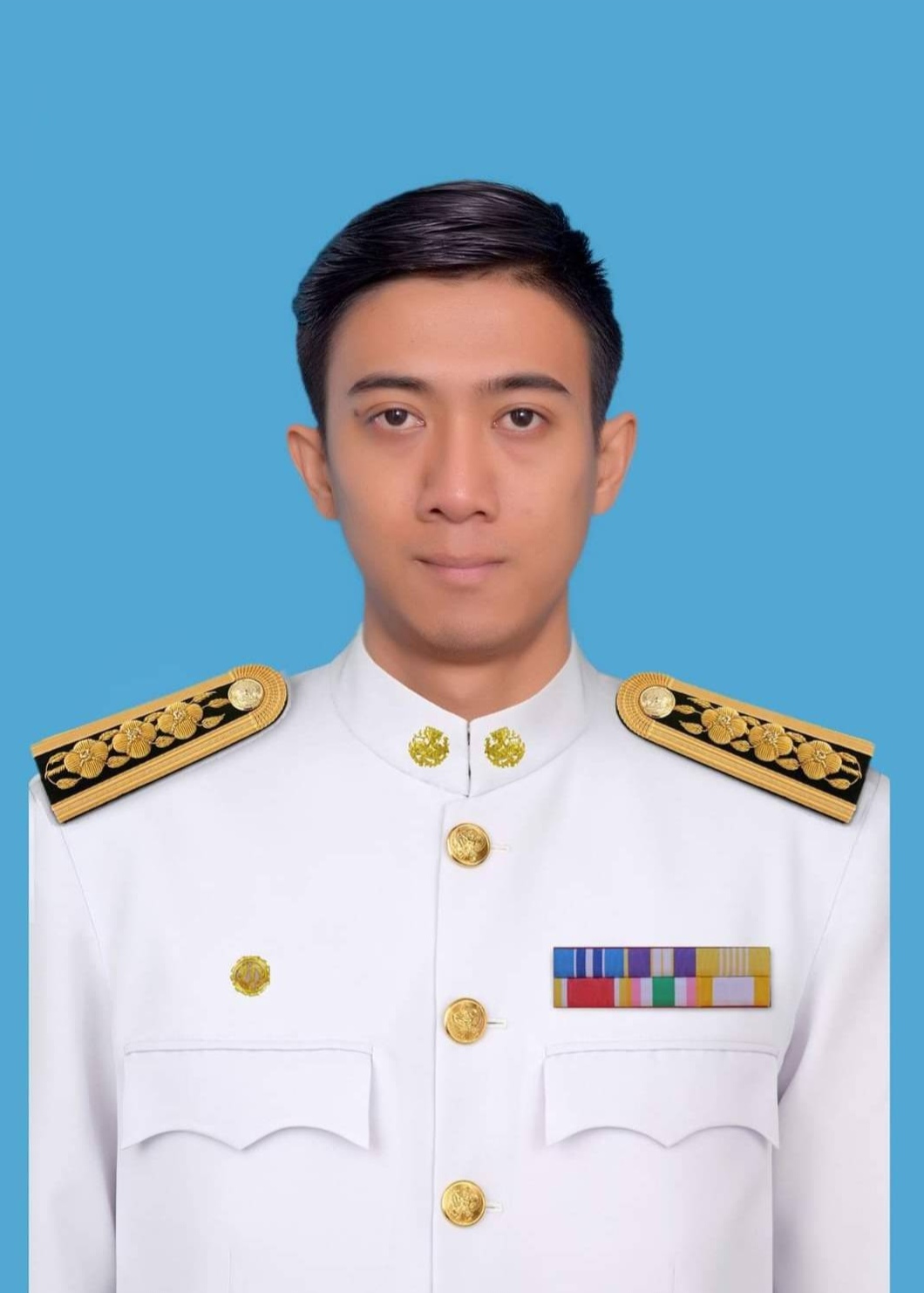 นายพิเชษฐ์ ท่าเรือรักษ์