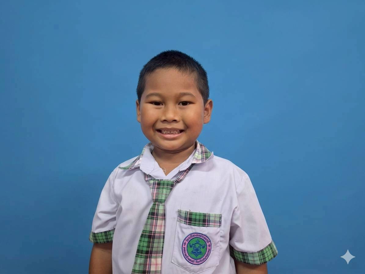 เด็กชายพีรภาส ศรีทอง