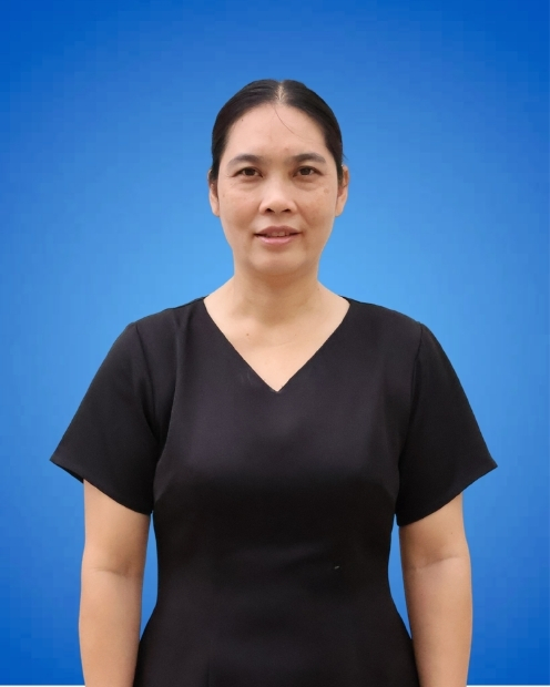 นางสาวกนกพรรณ งามขำ
