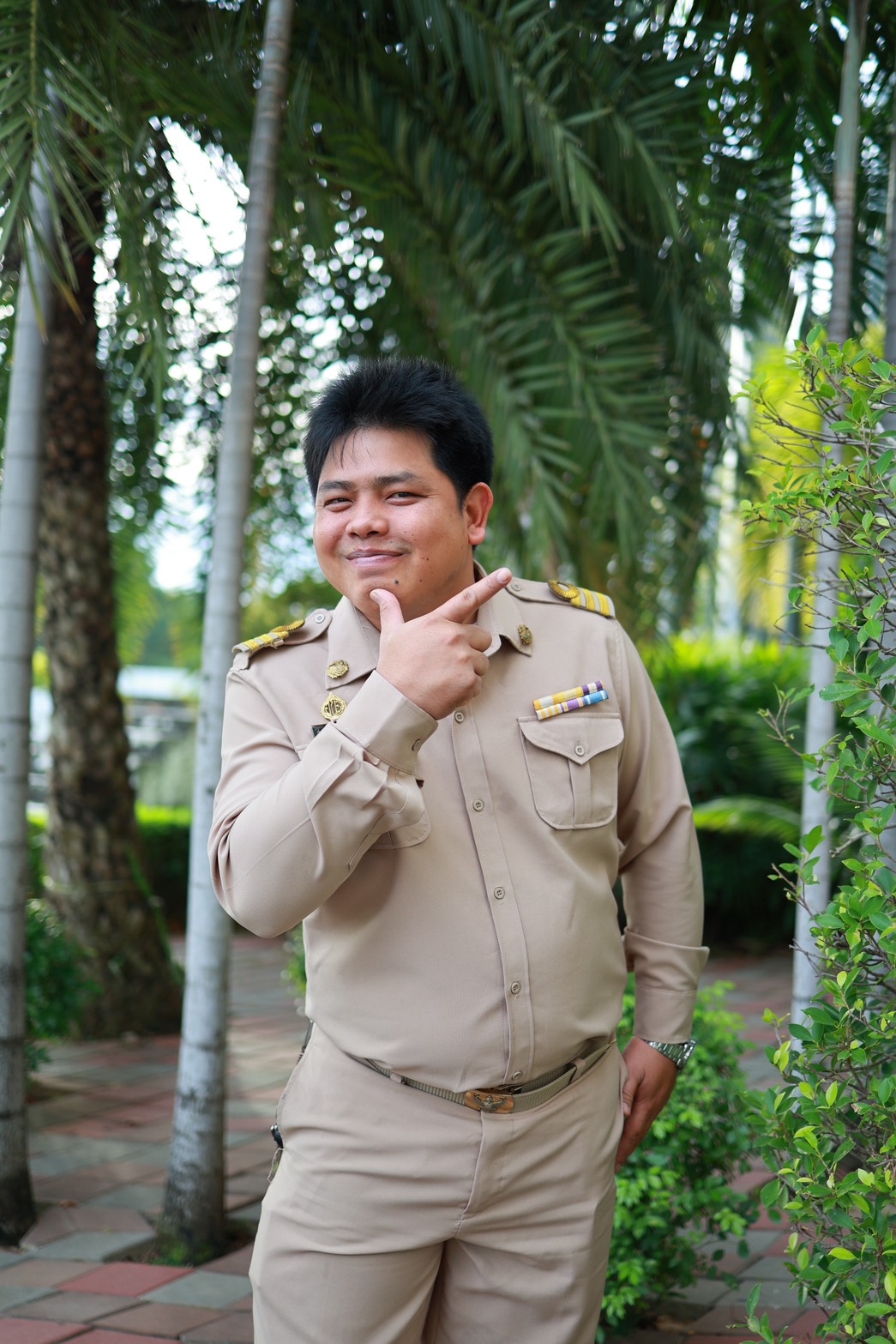 ว่าที่ร้อยตรีเฉลิมเกี้ยรติ แสงอ่อน