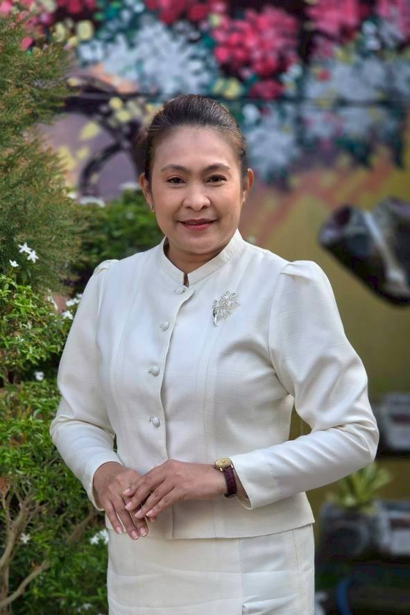 นางสาวจุไรรัตน์ ธนูทอง