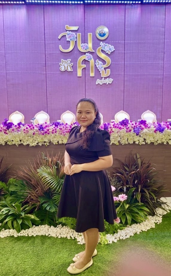นางสาวปาริชาติ เทียมศรี