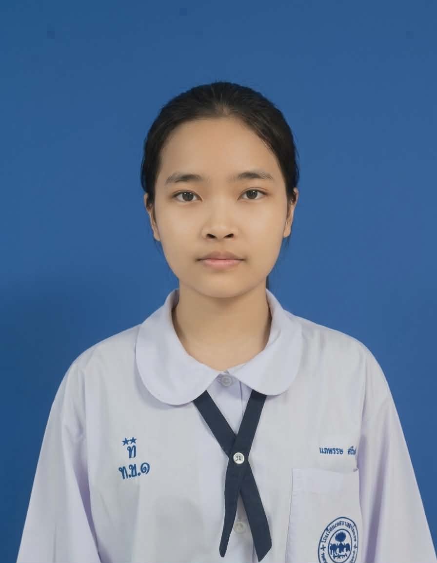เด็กหญิงนภพรรษ ศรีวงศ์ศักดิ์